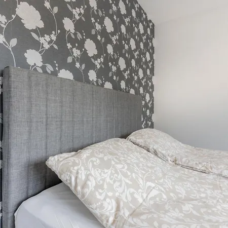 Urban Five #2 - Stylish One-bedroom With Kitchen & Parking Lejlighed Veliko Tarnovo