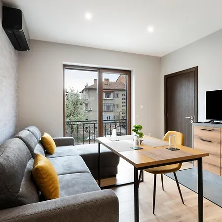 Lejlighed Urban Five #2 - Stylish One-bedroom With Kitchen & Parking