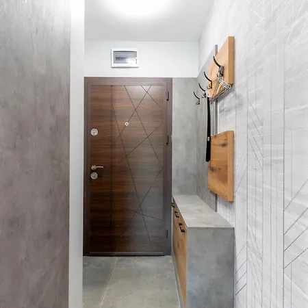 Urban Five #2 - Stylish One-bedroom With Kitchen & Parking Veliko Tŭrnovo