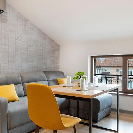 Urban Five #2 - Stylish One-bedroom With Kitchen & Parking Veliko Tarnovo
